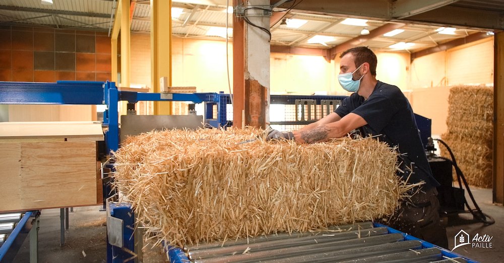 Quand l’isolation paille s’industrialise