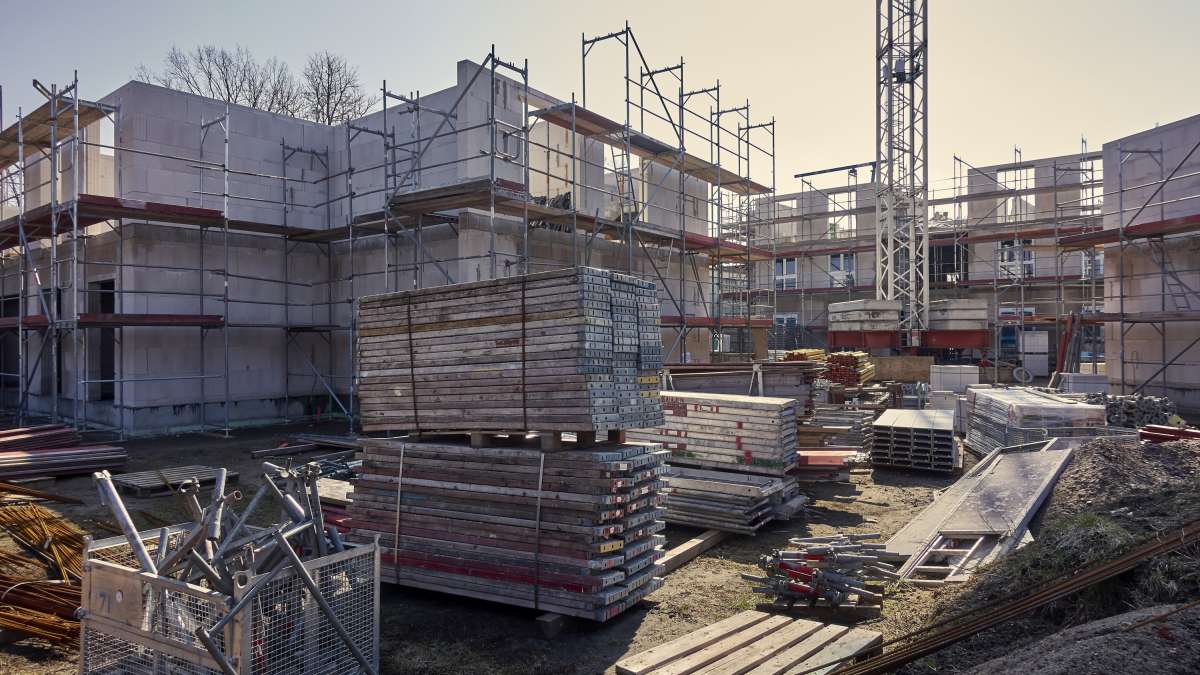 Construction : Mieux recycler et utiliser les matériaux alternatifs
